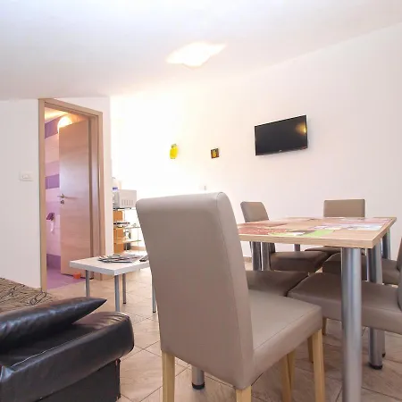 Biljana 1480 Apartment *