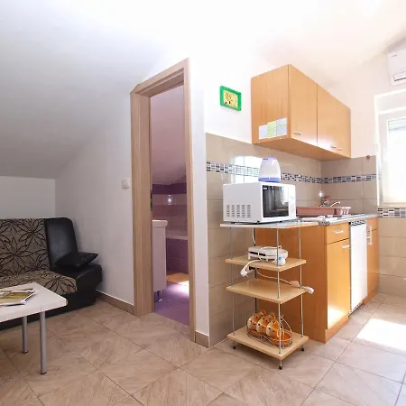 Biljana 1480 *