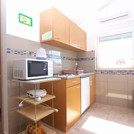 Biljana 1480 Apartment Liznjan