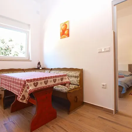 Biljana 1480 * Ližnjan