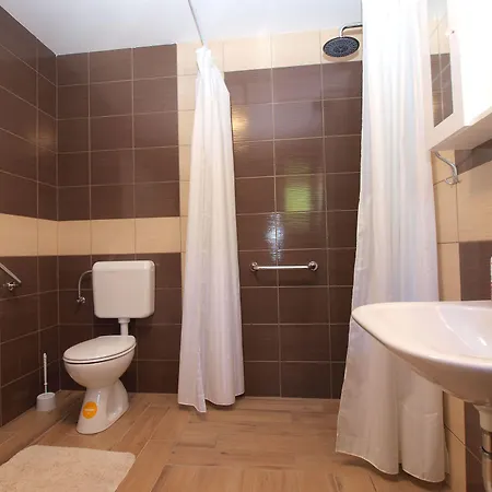 Biljana 1480 Appartement Ližnjan