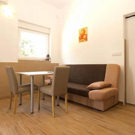 Biljana 1480 * Ližnjan